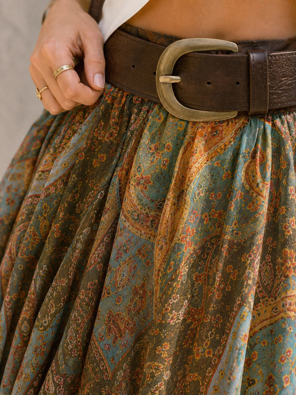 Valencia Paisley Skirt with Belt
